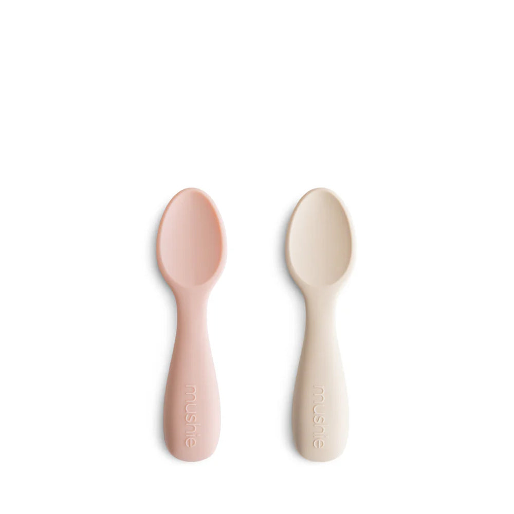 mushie Toddler Starter Spoon 2 pc. 12 months + - Blush/Shifting Sand