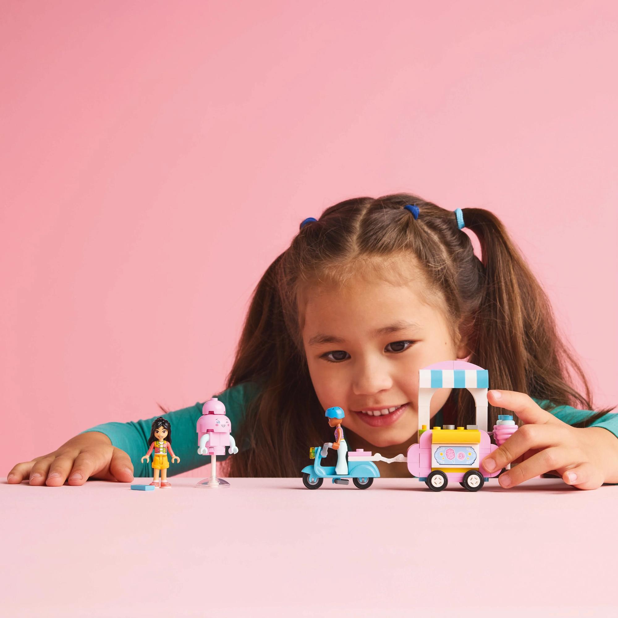 LEGO Friends: Cotton Candy Stand and Scooter (42643)