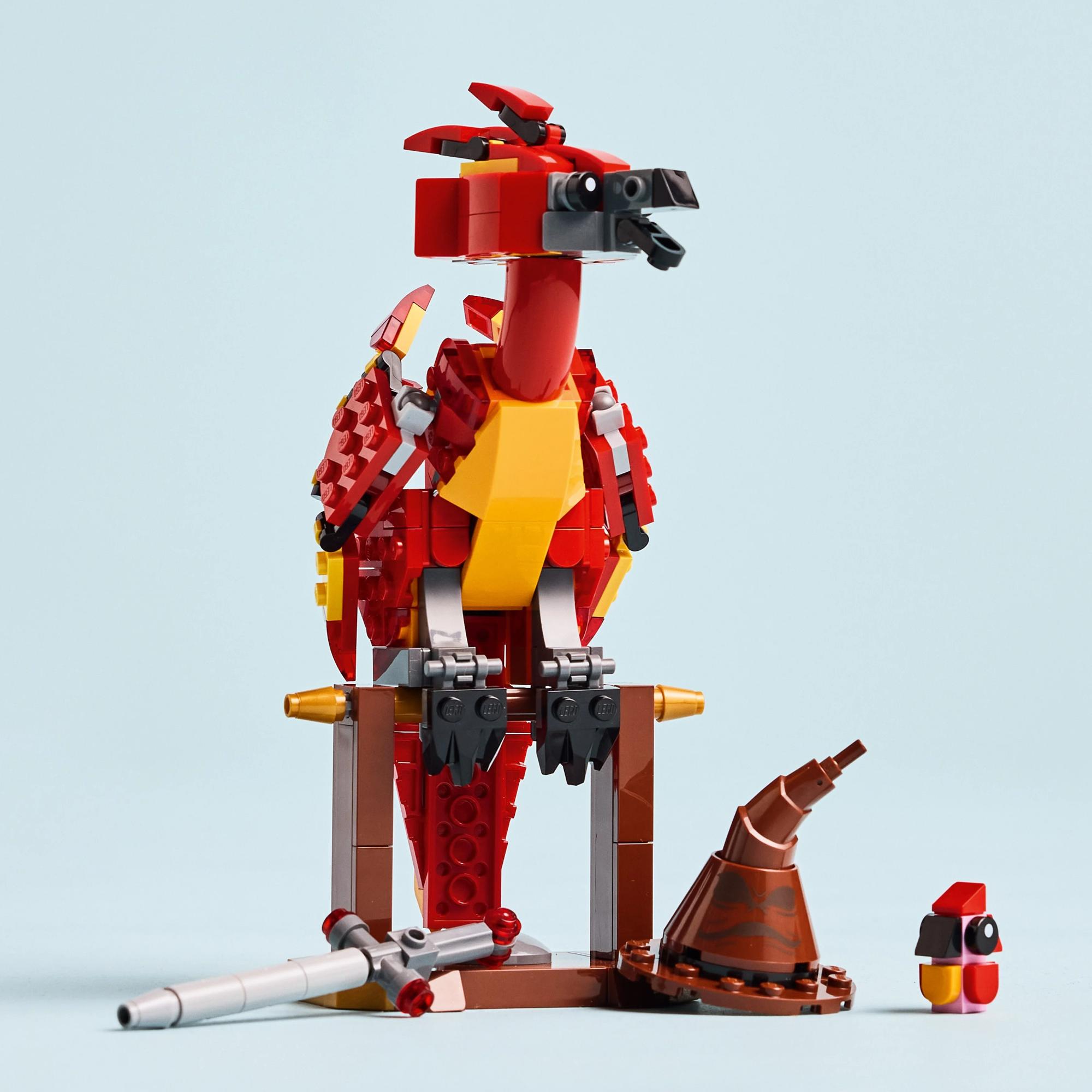 LEGO Harry Potter TM: Fawkes™: Dumbledore's Phoenix (76448)