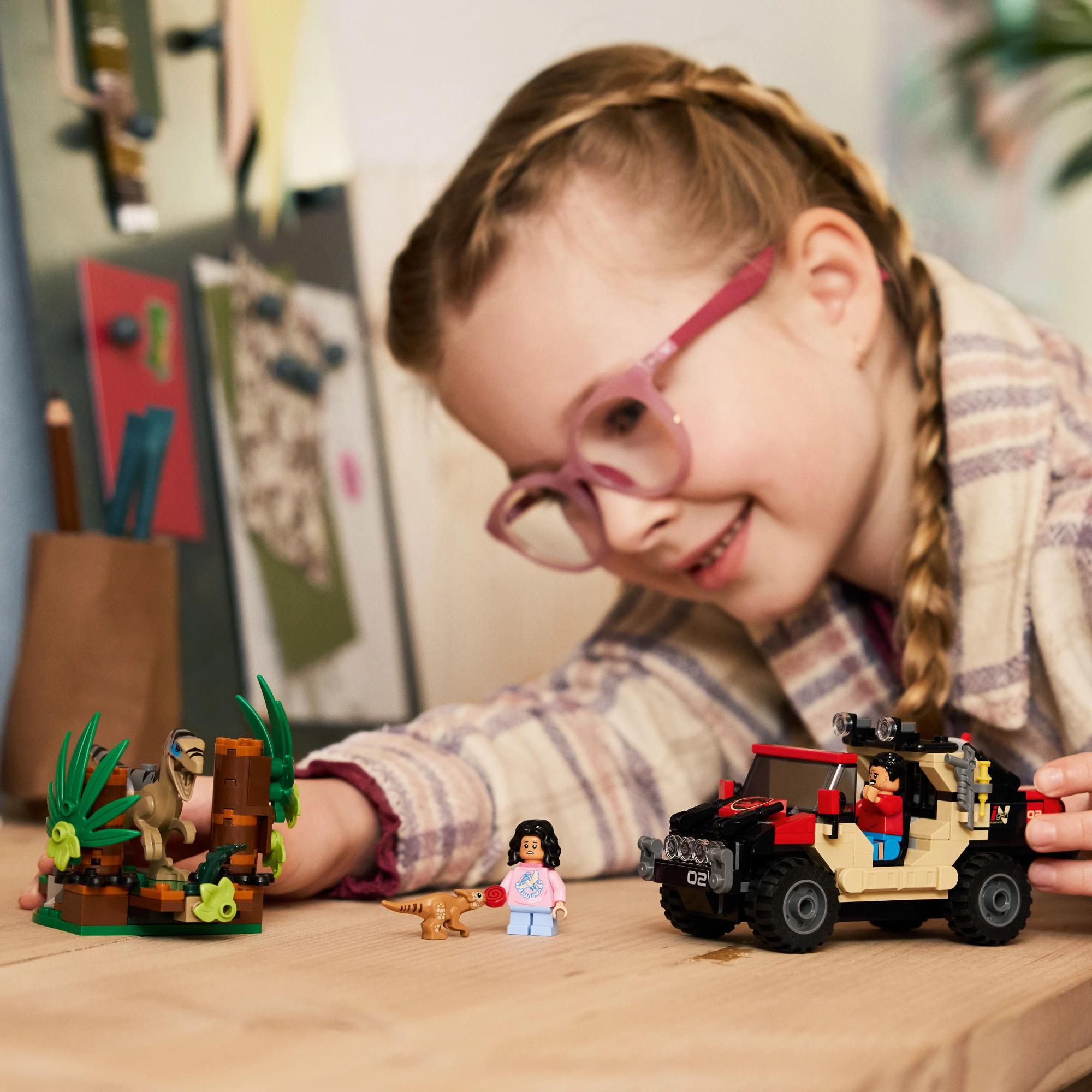 LEGO Jurassic World: Raptor Off-Road Escape (76972)