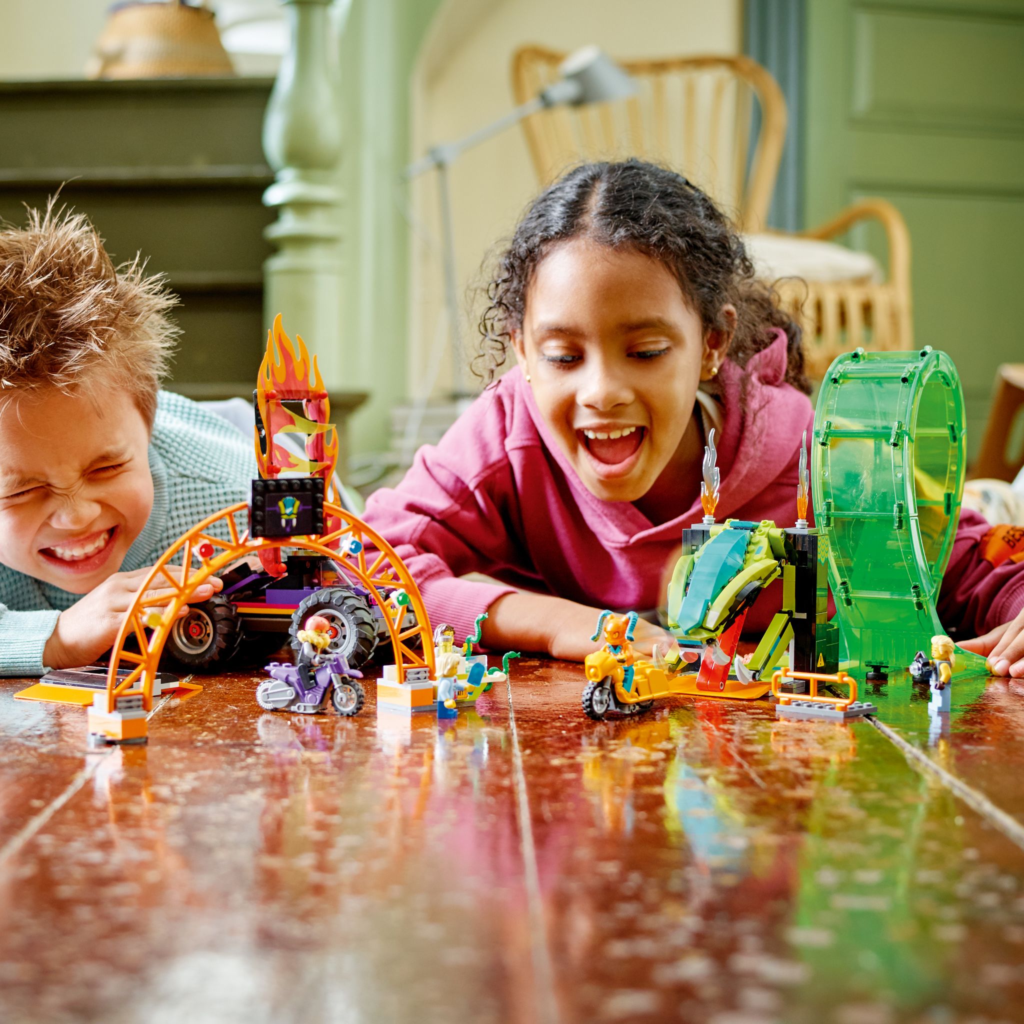 LEGO® City Stunt: Double Loop Stunt Arena (60339)