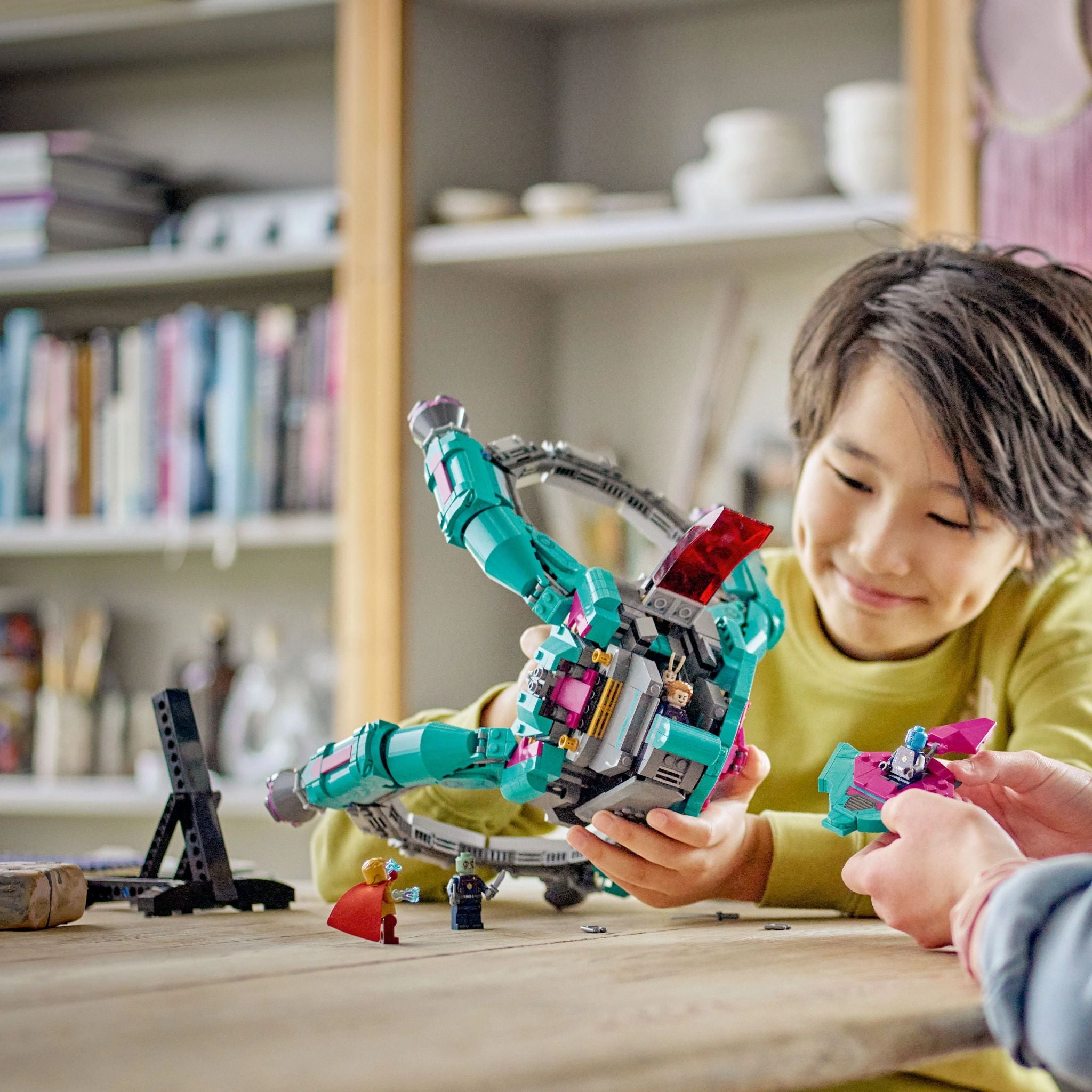 LEGO Super Heroes: The New Guardians' Ship (76255)