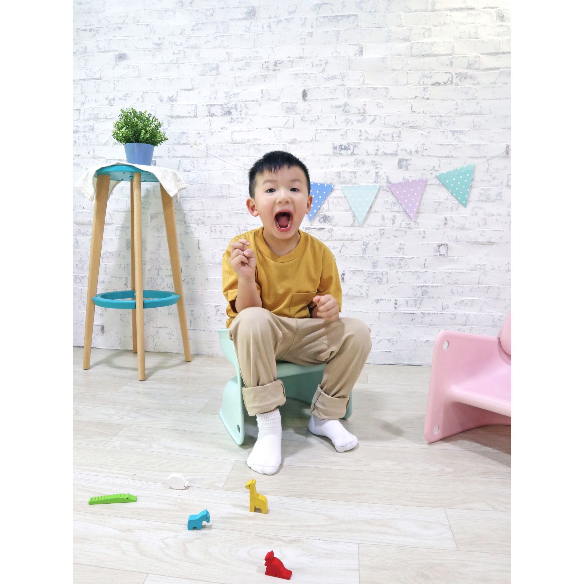 Combi Multi-Functional Chair - Yellow