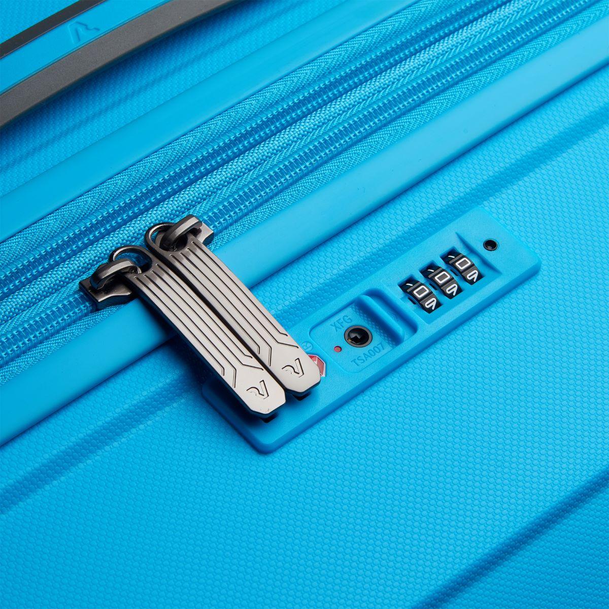 RONCATO 68cm B-Flying Polypropylene Double-Wheel Expandable Hard Case Spinner Luggage - Azzurro Cielo