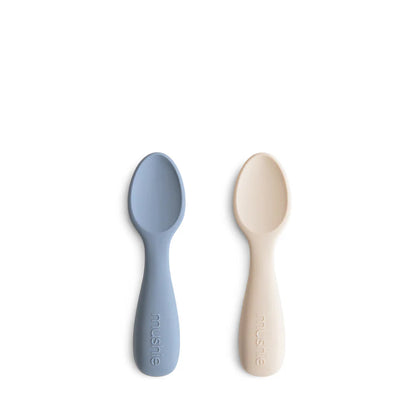 mushie Toddler Starter Spoon 2 pc. 12 months + - Tradewinds/Shifting Sand