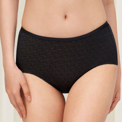 Triumph Signature Sheer Maxi Black