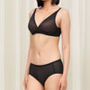 Triumph Signature Sheer Non-Wired Push Up Deep V Bra Black