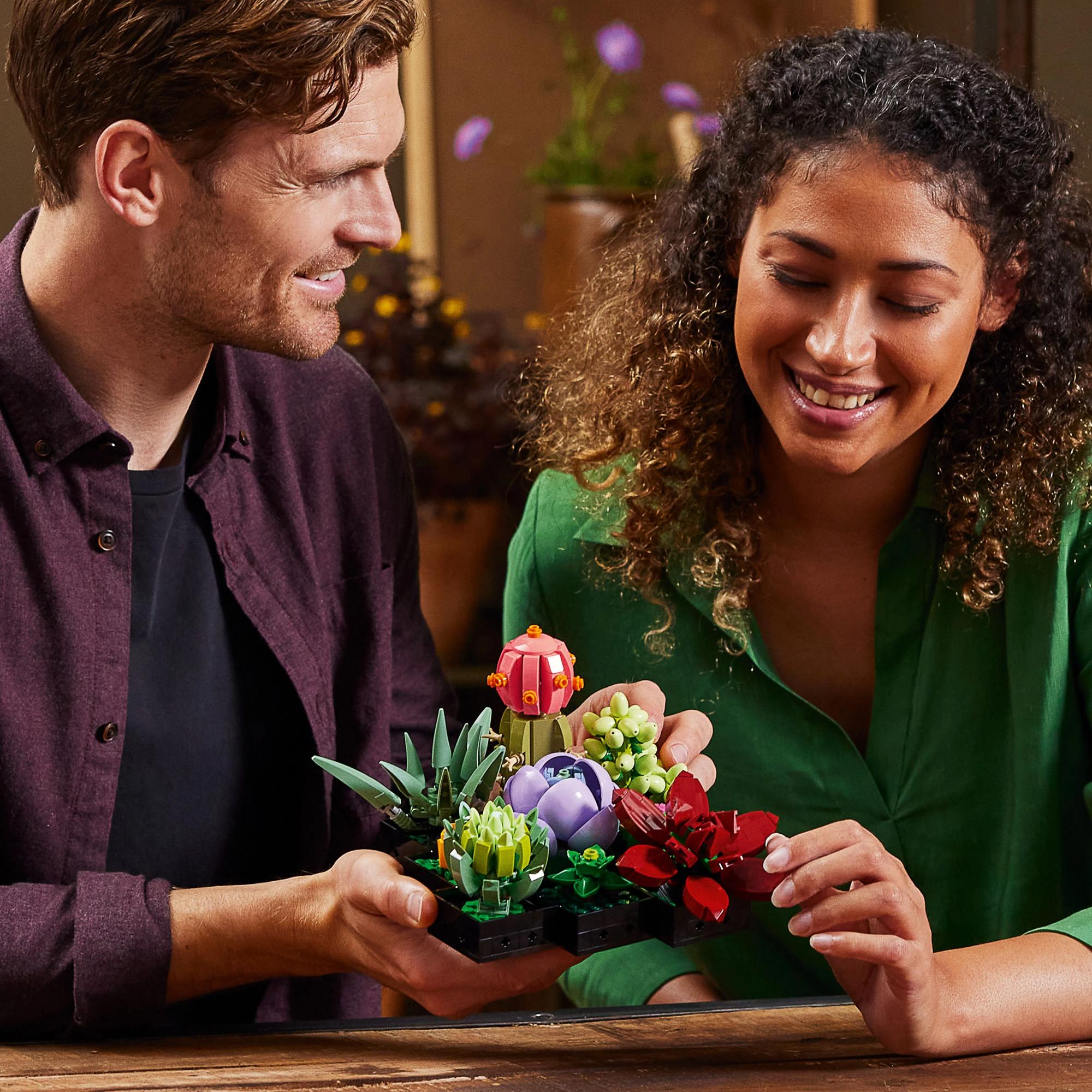 LEGO Icons: Succulents (10309)